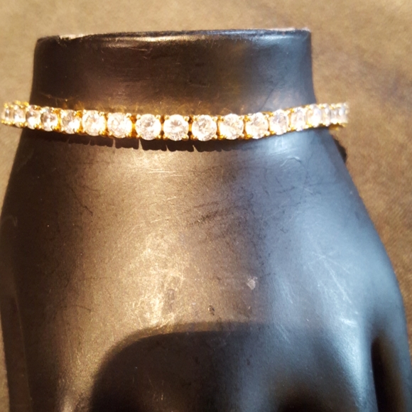 Tennis Bracelet, EUC - Picture 2 of 7